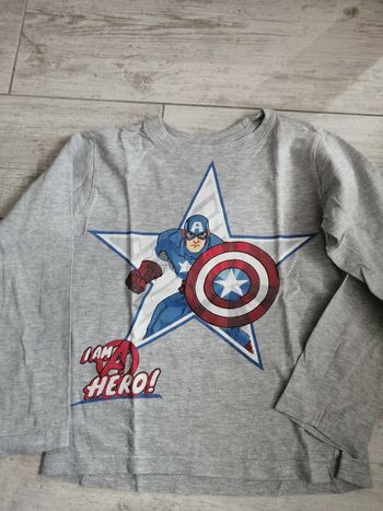 T shirt manche longue captain America t 8 ans