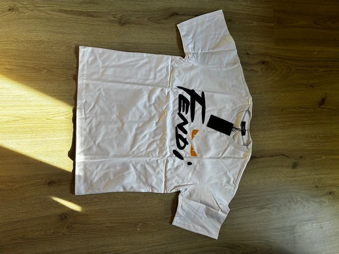 T shirt fendi