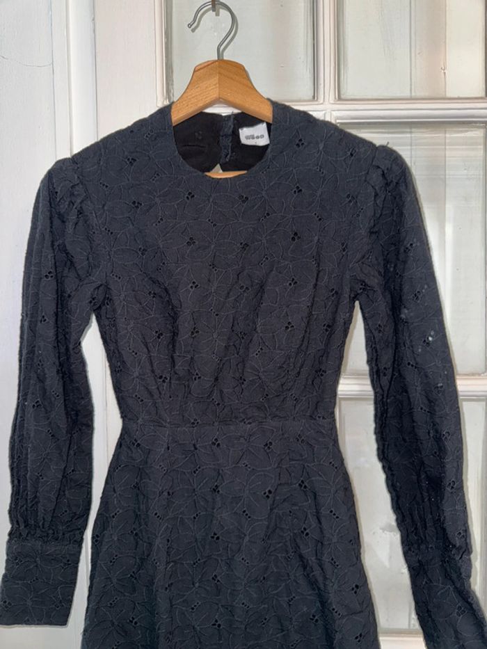 Robe broderies anglaises jane wood  Taille 1  Valeur 149 euros - photo numéro 2