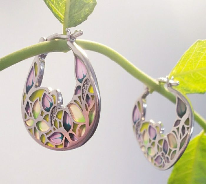 Boucles d'oreilles originales pour femme MOISS. En argent de haute qualité avec une surface rhodiée

2.7 x 2.5 cm - photo numéro 5