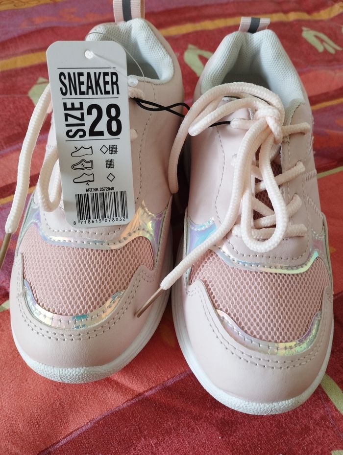 Basket fille P 28