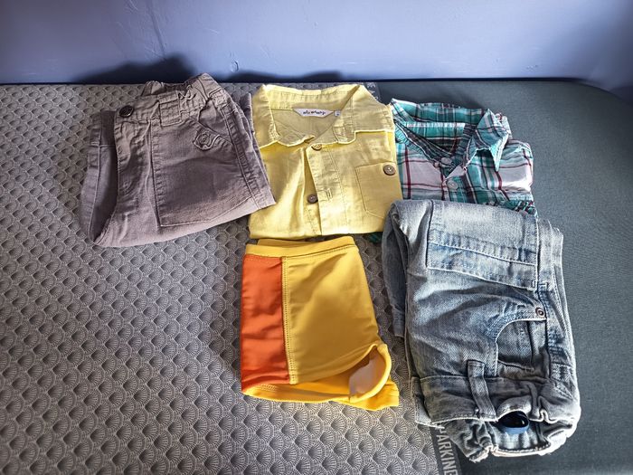 Lot de vêtements garçon q 24 mois