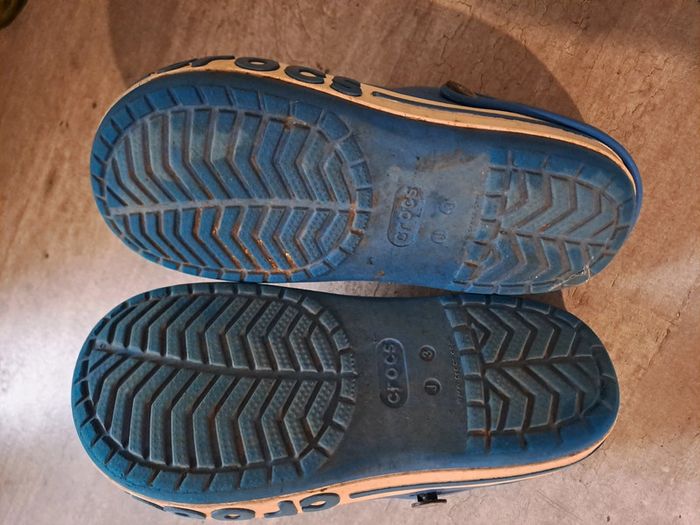 Crocs Taille 34 35 - photo numéro 4