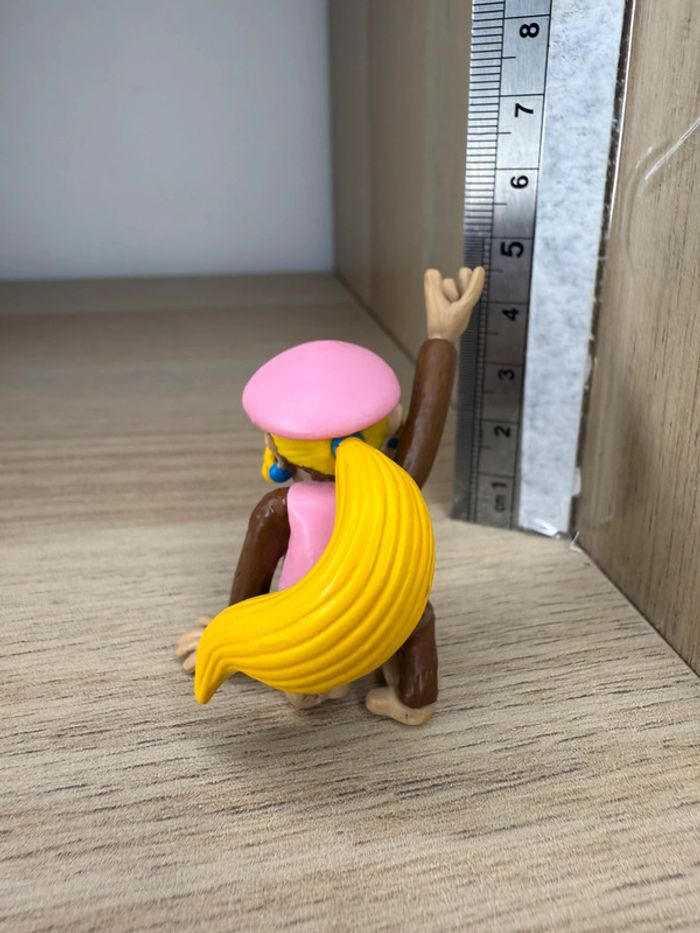 Figurine dixie long Nintendo super Mario - photo numéro 2