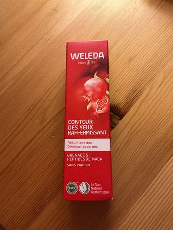 Contour des yeux raffermissant.  grenade et peptides de maca. WELEDA