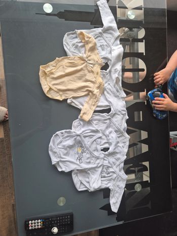 Lot de 6 bodies 1 mois