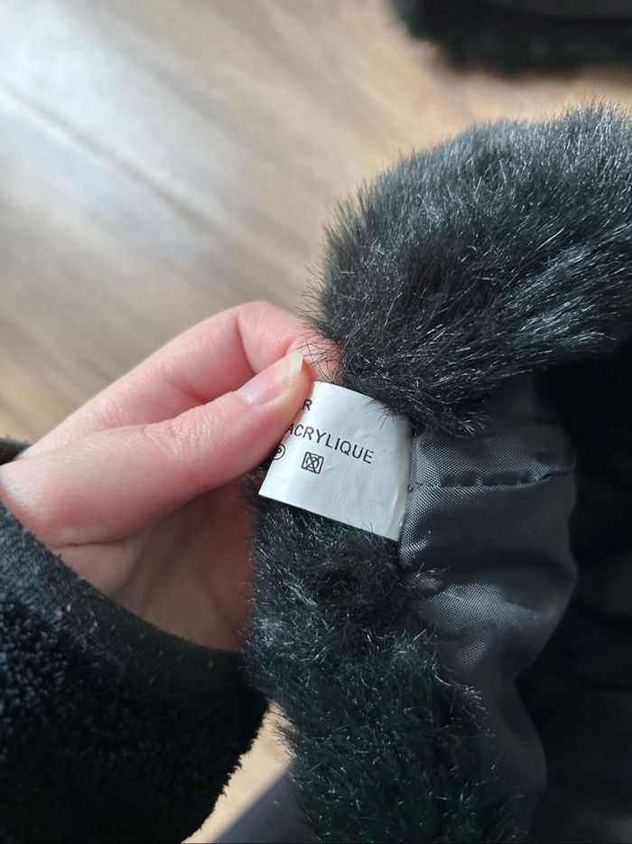 Lot de 2 bonnets noir avec fourrure Neufs HerLaine Taille 56 - photo numéro 7