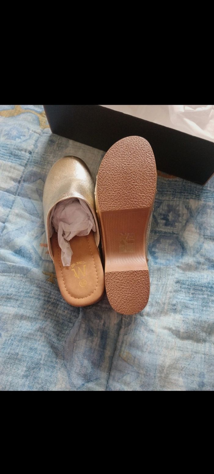 Sabots taille 39 dorés neufs - photo numéro 6