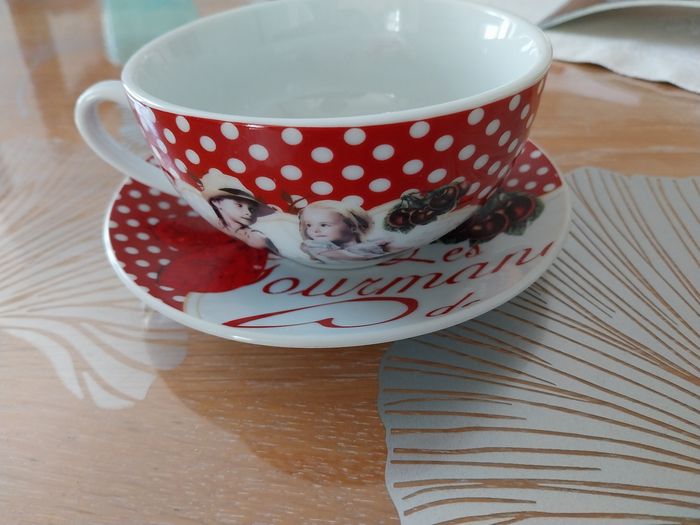 Jolie tasse et soucoupe