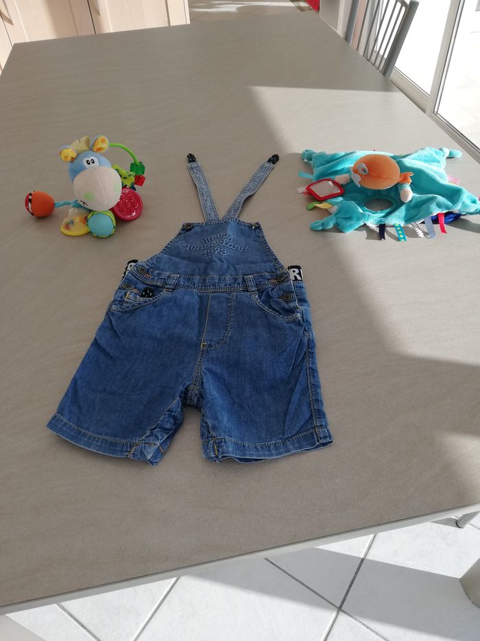 Un magnifique lot de 8 vêtements de MARQUE garçon 18 mois - photo numéro 7