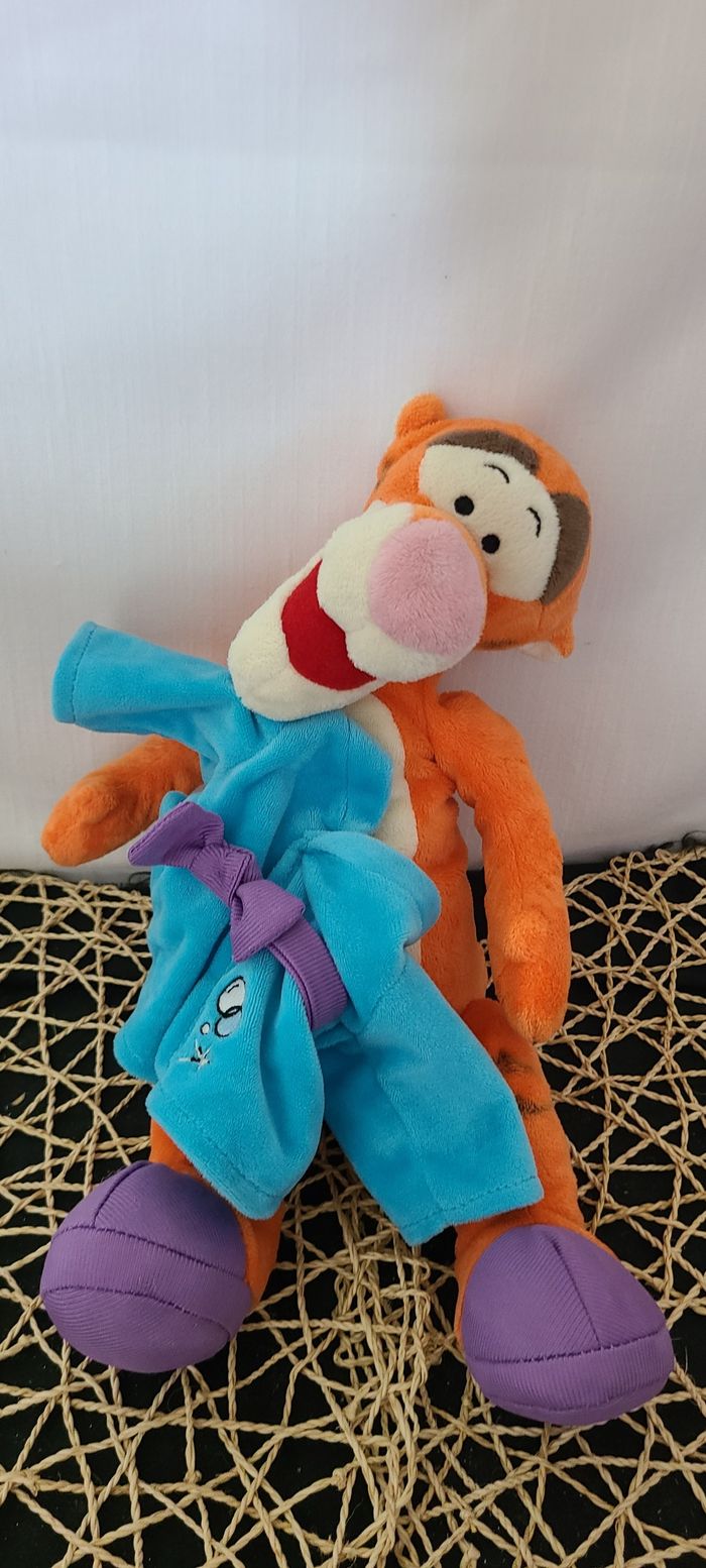 DOUDOU PELUCHE TIGROU DISNEY NICOTOY PEIGNOIR BULLES SAVON