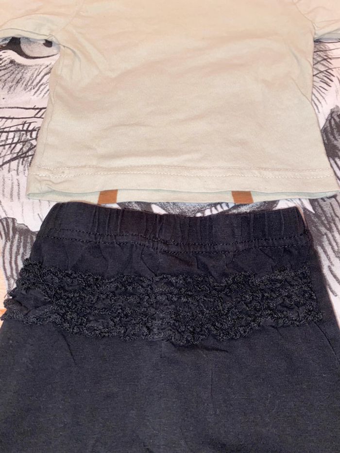 Ensemble t-shirt et pantalon à froufrou, taille 2-4 mois, sans marque. - photo numéro 3