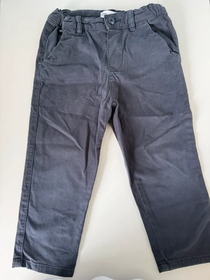 Pantalon chino 3/4 ans Zara