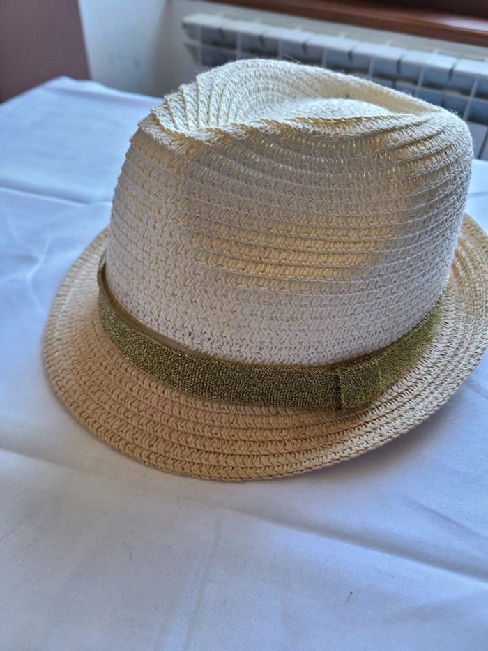 Chapeau