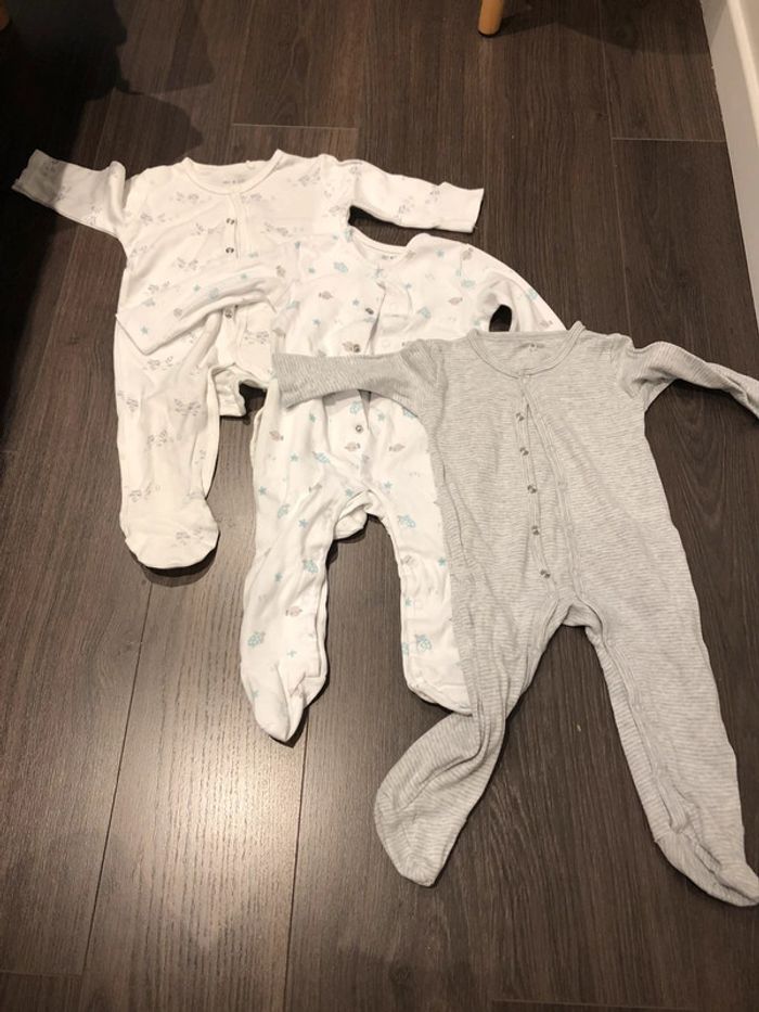 Lot 3 pyjamas Unit Baby 9 mois