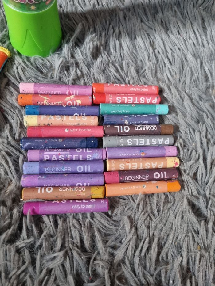 Lot fournitures scolaires - photo numéro 2