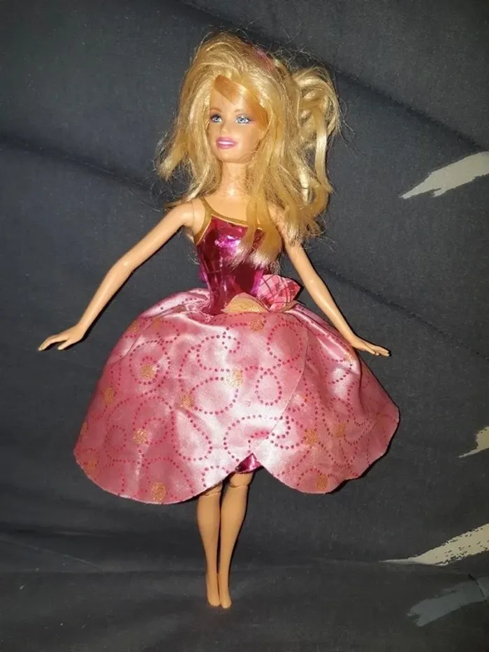 Poupée barbie - photo numéro 7