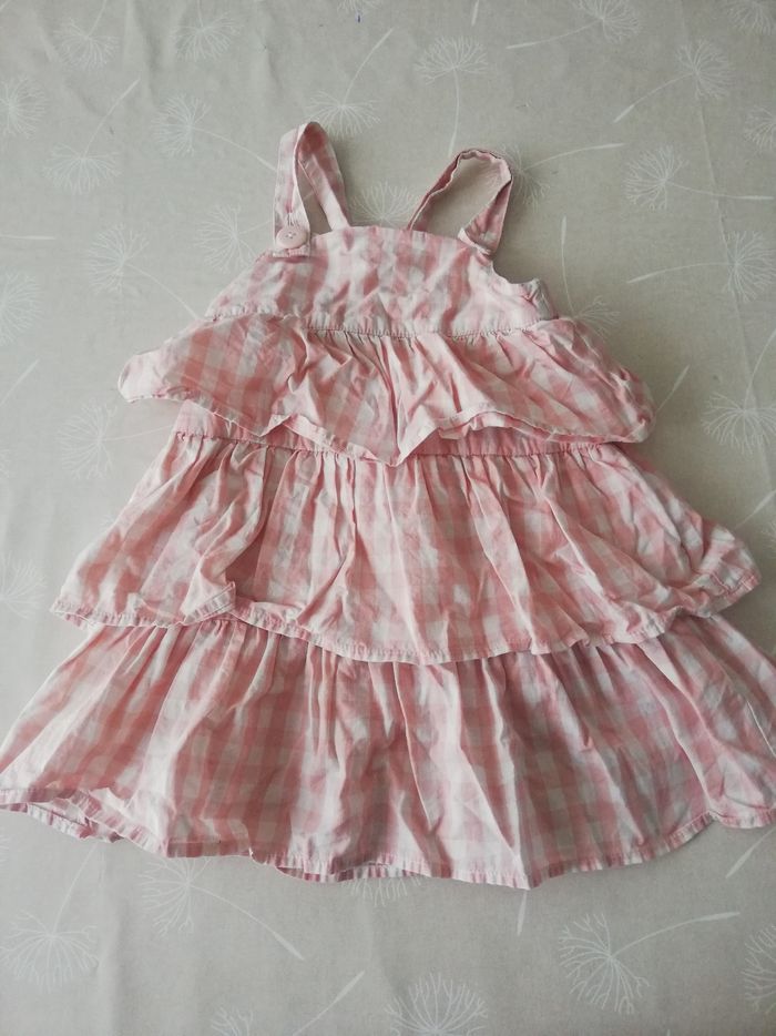 Robe bretelles à carreaux blanc/rose à volants okaou 86 cm