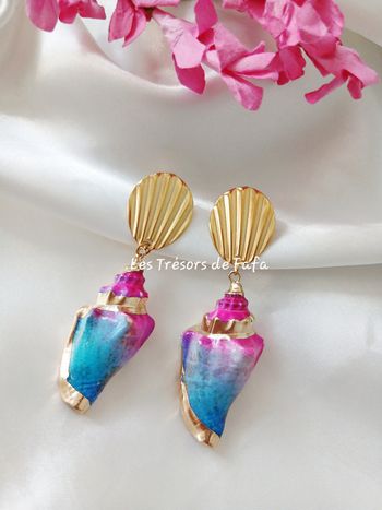 Boucles d'oreilles coquillage rose fuschia et bleu