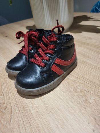 Chaussures pointure 21