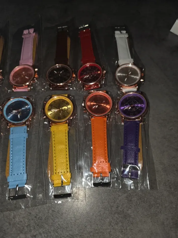 [NEUF] Lot de 10 montres - photo numéro 3