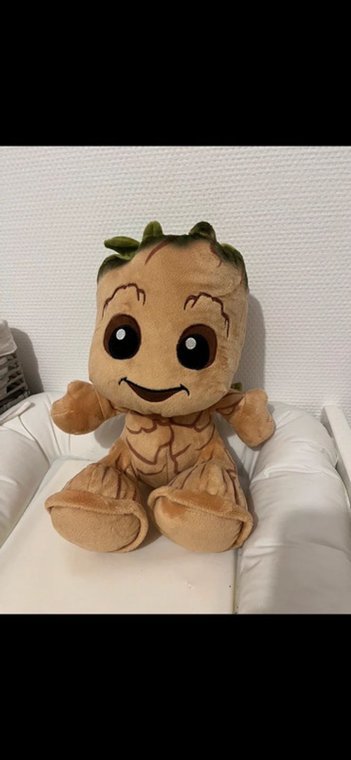 Groot big feet