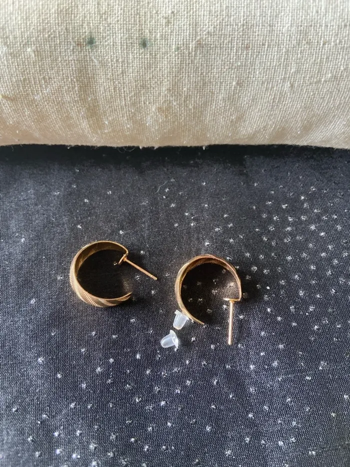 Boucles d'oreilles dorées rayures 20mm - photo numéro 2