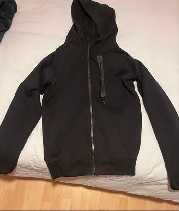Sweat noir