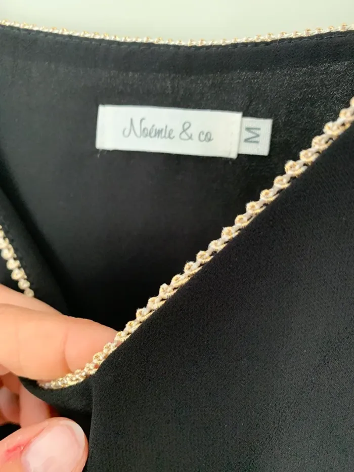 Top à bretelles fluide noir et doré Noémie & Co taille M - photo numéro 5