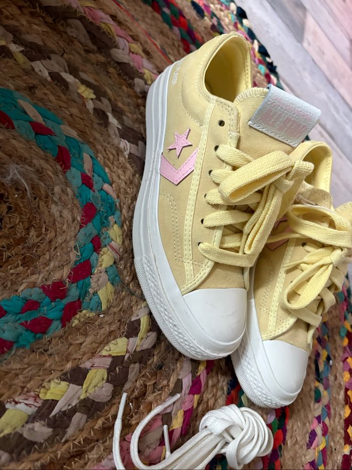 Converse jaune et rose - photo numéro 3