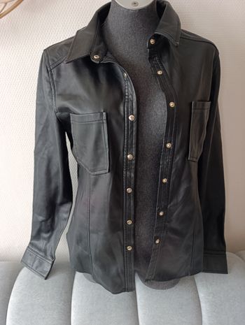 Sur chemise  similicuir taille 42
