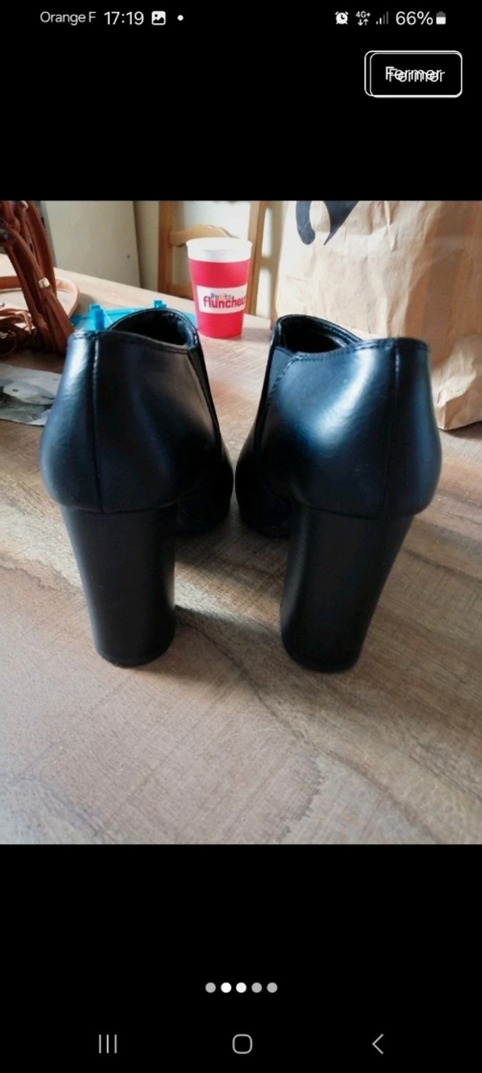 Chaissure a talons neuves - photo numéro 2