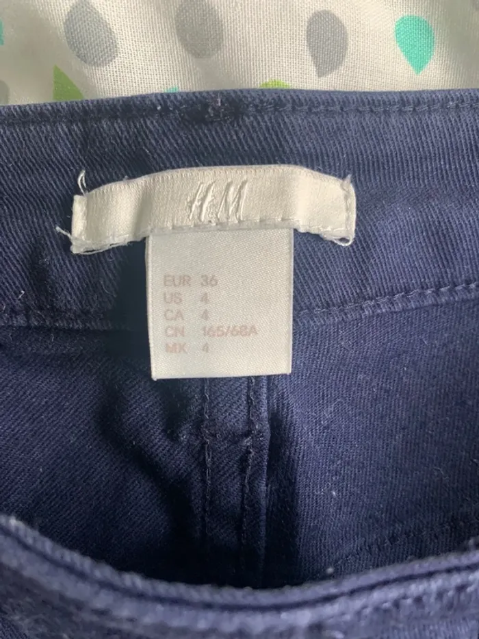 Short bleu marine - photo numéro 3