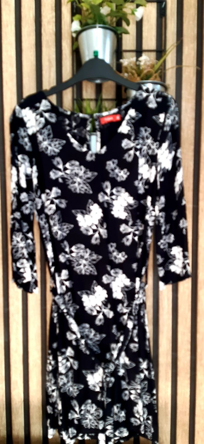 Robe droite Tissaia