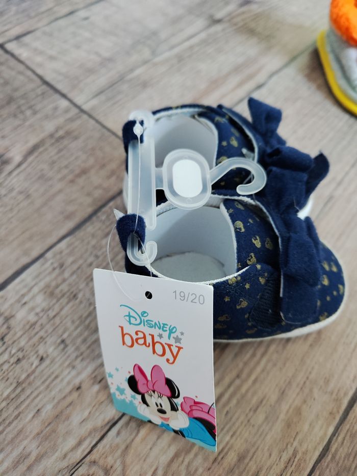 Chaussures chaussons Mickey - photo numéro 2