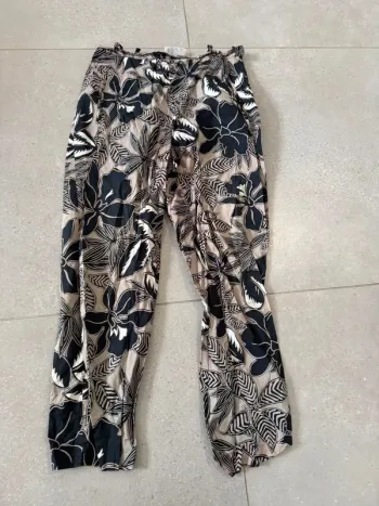 Pantalon Iblues, taille 42FR, très bon état, 36x90cm