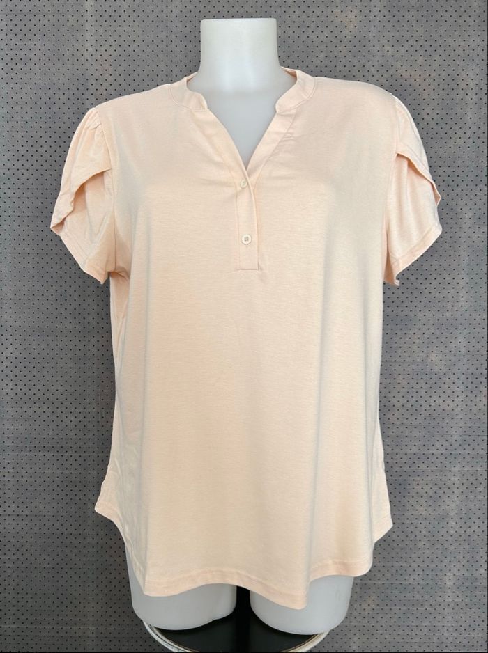 T-shirt à manches courtes col en V taille S