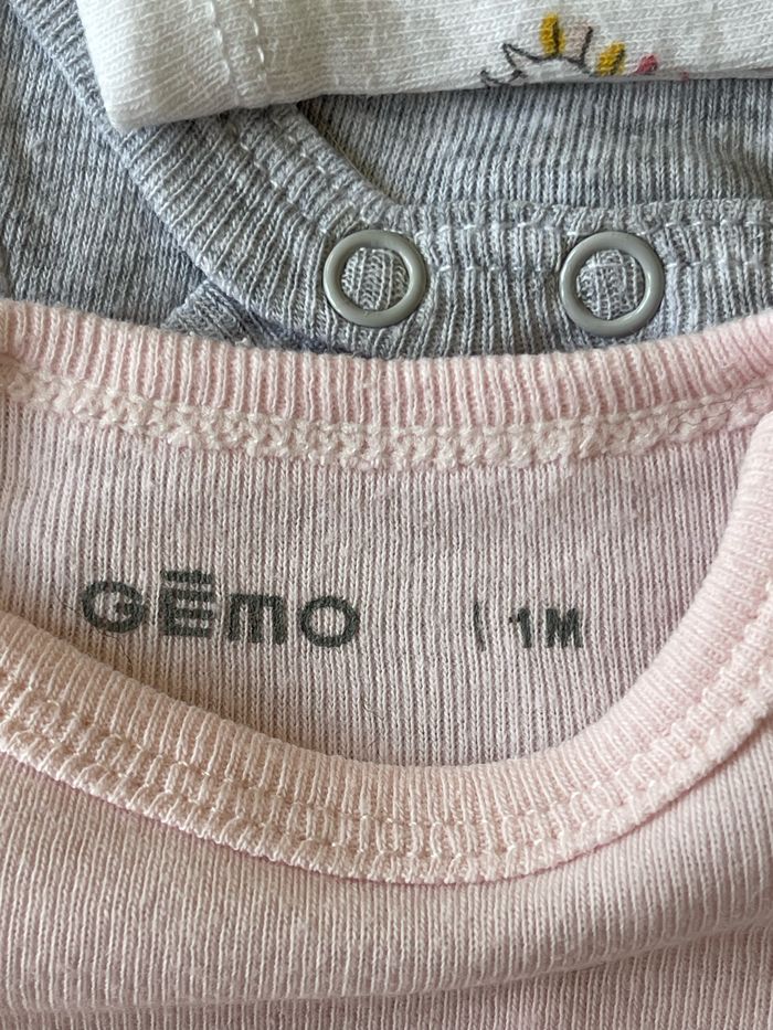 Lot de bodies - photo numéro 4