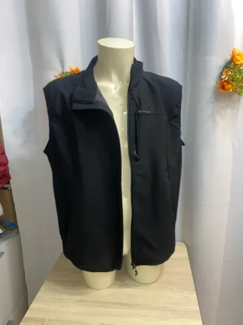Veste noire sans manche Décathlon taille XXXL = 3XL - n14p