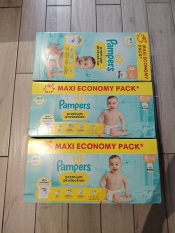 couches Pampers premium protection taille 3