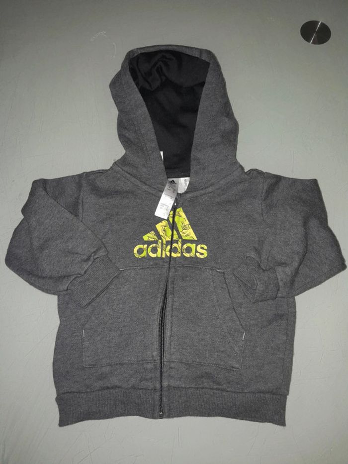 Gilet adidas capuche 3/6mois 68cm - photo numéro 2