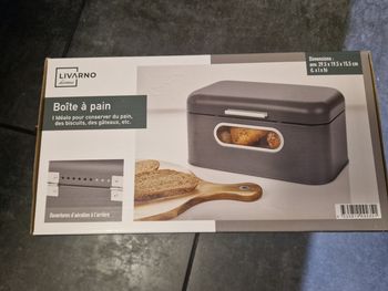 Boite à pain grise NEUVE