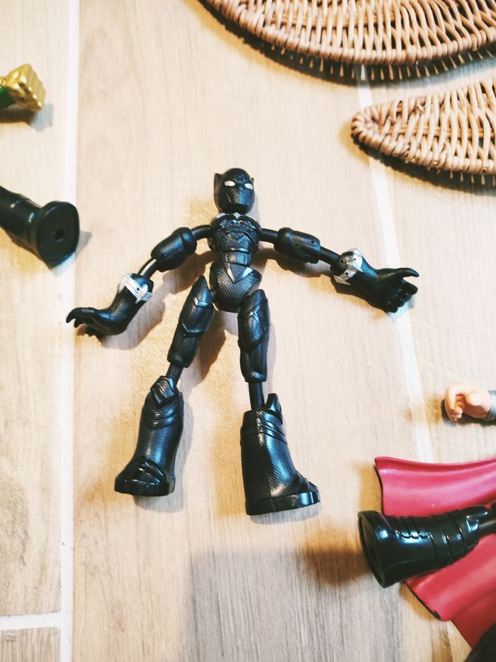 💫Lot de 3 Figurines Bend and Flex avec Thor Loki et Black panther Avengers - photo numéro 3