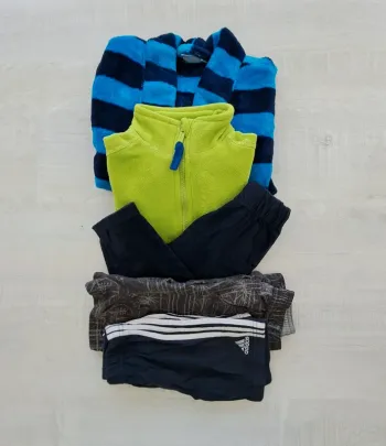 Lot 5 pièces taille 92cm 98cm - peignoir pull half zip pantalon confort détente short adidas