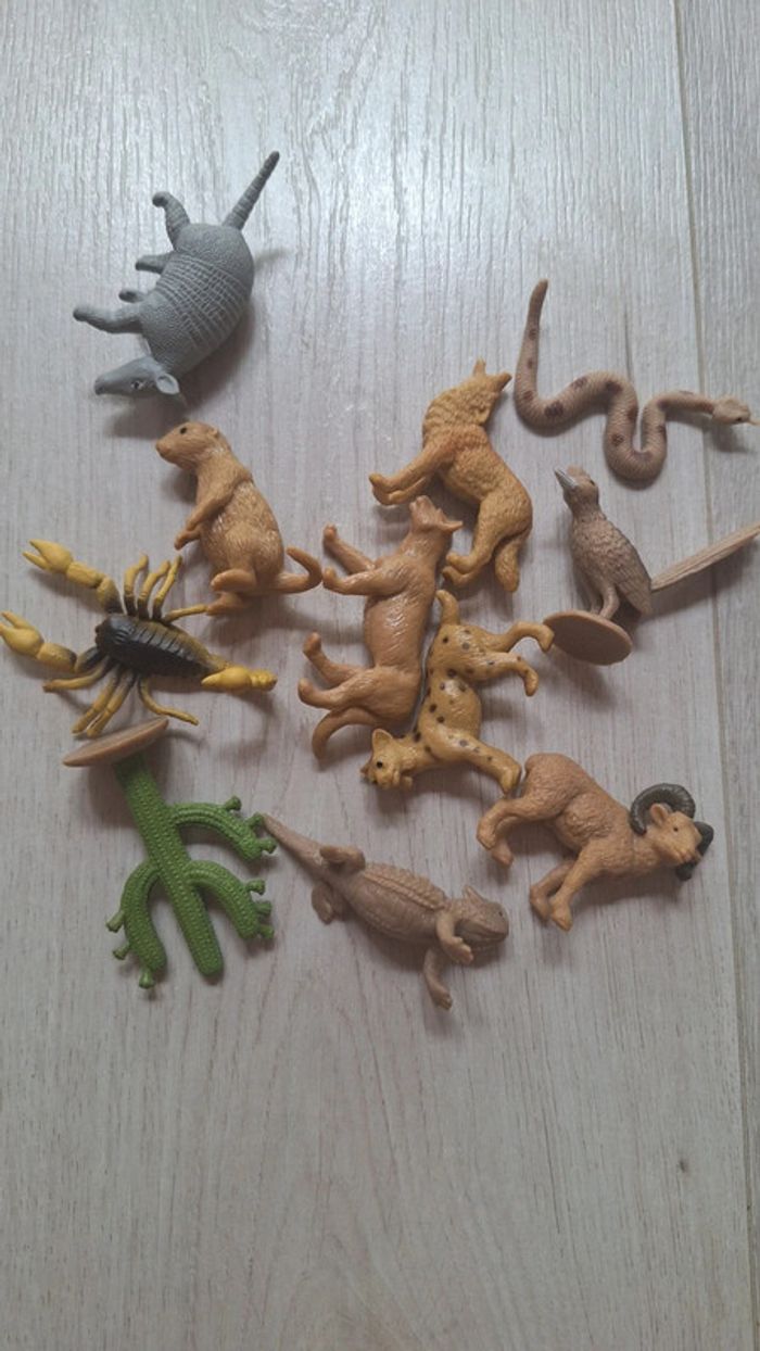 Lot de 11 figurines Animaux du désert - photo numéro 3