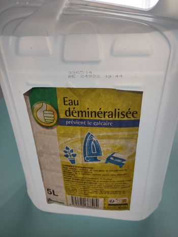 Eau déminéralisée neuf