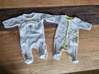 2 pyjamas mixtes naissance