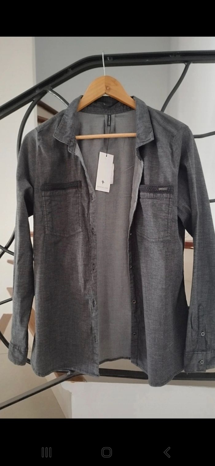 Chemise