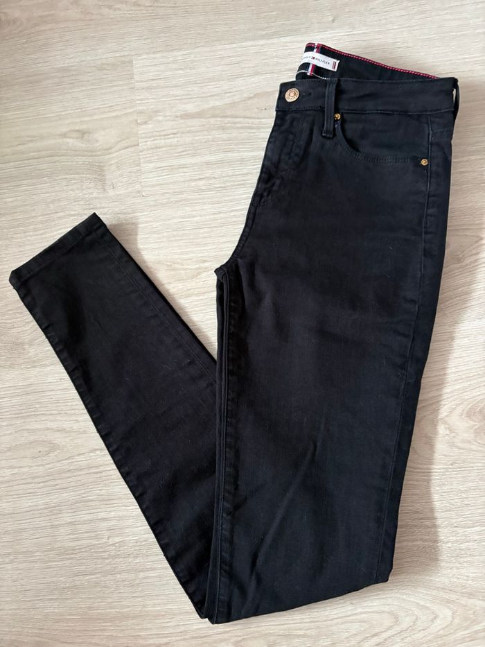 Jean noir Tommy Hilfiger - photo numéro 6