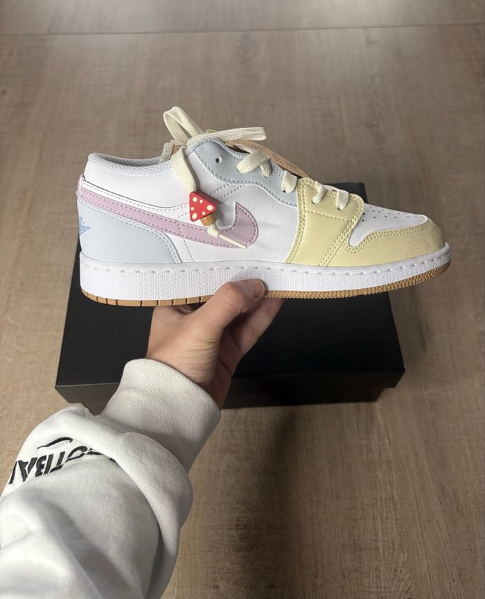 Nike Jordan One Low «  Mushrooms »